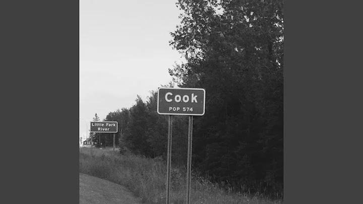 Christa Cook Photo 17