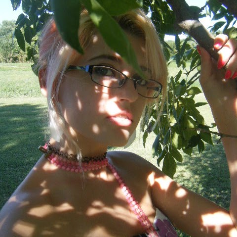 Michelle Livingston Photo 9