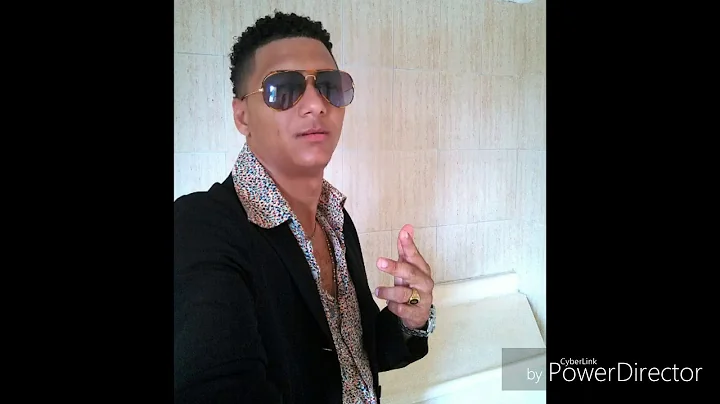 Sandy Santos Photo 33