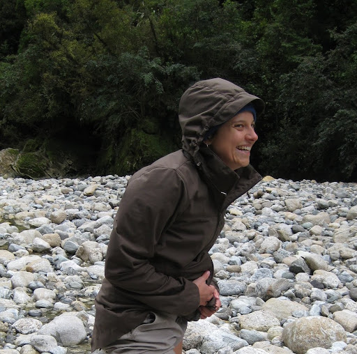 Roxanne Hughes Photo 10