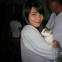 Caroline Gee Photo 1