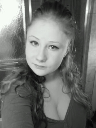 Cassandra Hannah Photo 10