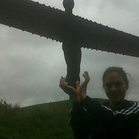 Laura Stringer Photo 5