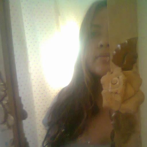 Andrea Saavedra Photo 15