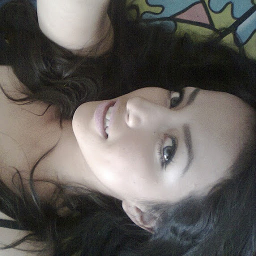 Kelly Villanueva Photo 11