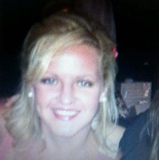 Haley Cunningham Photo 15