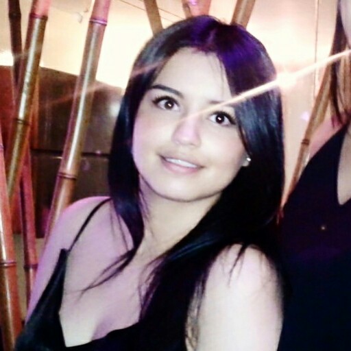 Sarah Lopez Photo 16