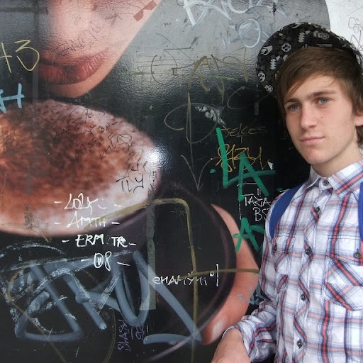 Robin Mcdonald Photo 16