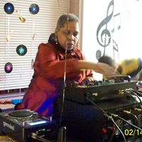 Lorraine Sawyer Photo 3