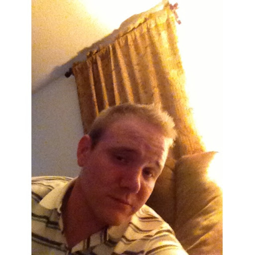 Ollie Harding Photo 6