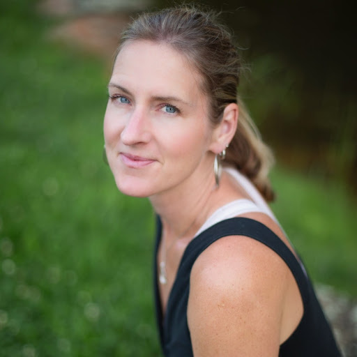 Yvette Ladd Photo 4