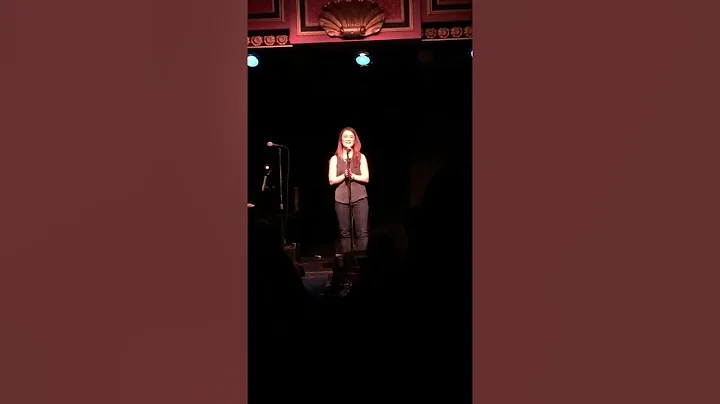 Julie Farina Photo 16