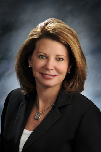 Denise Olsen Photo 15