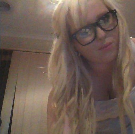 Amelia Brown Photo 12