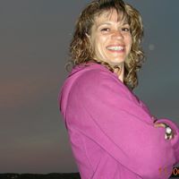 Krista Price Photo 4