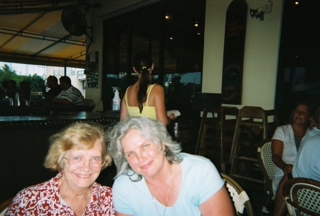 Paula Peterson Photo 19