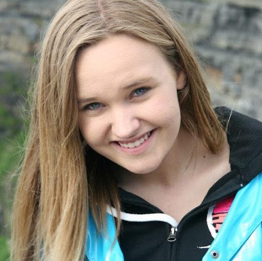 Grace Walker Photo 14