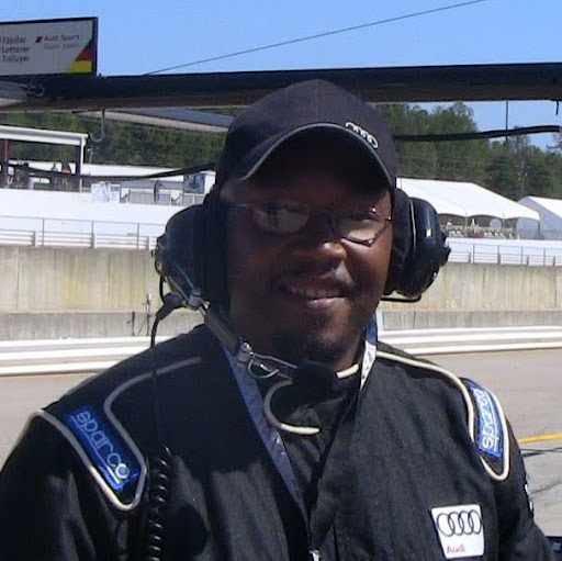 Dennis Scales Photo 9