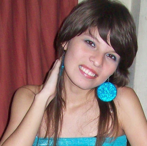 Ana Cardenas Photo 16