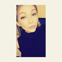Mollie Parker Photo 2
