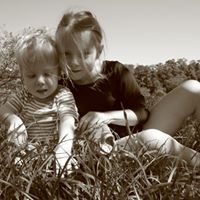 Rebecca Phipps Photo 8