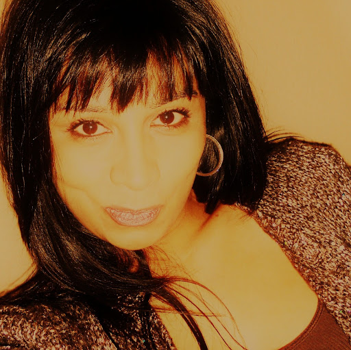 Renee Martinez Photo 11