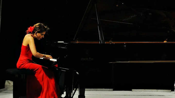 Deborah Granados Photo 16