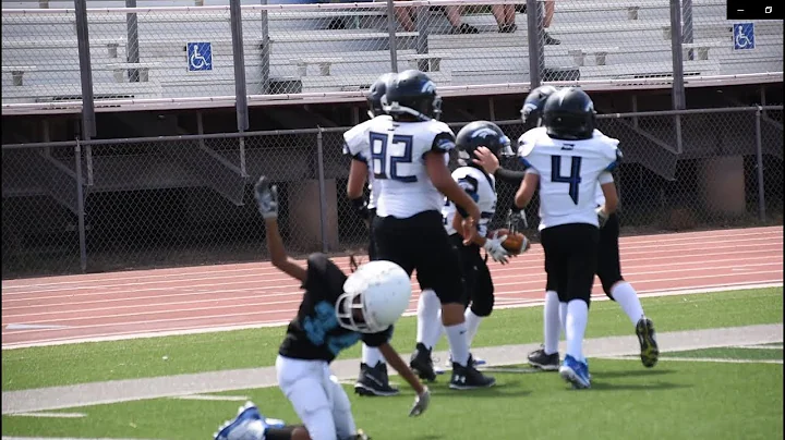 Silas Thomas Photo 22