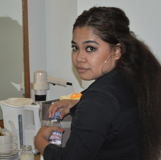 Anne Santiago Photo 14