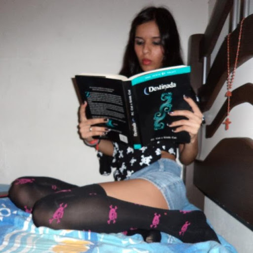 Isabella Teixeira Photo 10