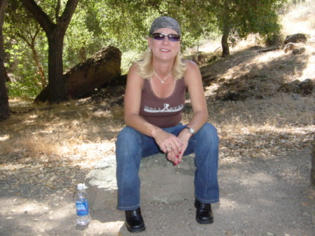 Debbie Bennett Photo 18