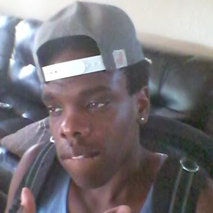 Roshawn Davis Photo 8