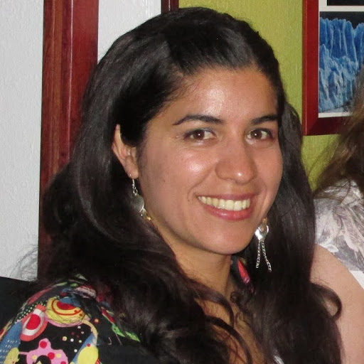 Lisa Benitez Photo 10