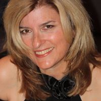 Lynne Mann Photo 3