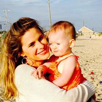 Emily Dexter Photo 5