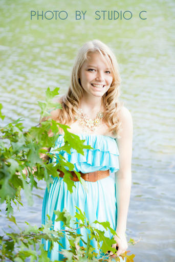 Shelby May Photo 16