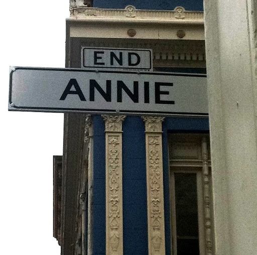 Anne King Photo 16