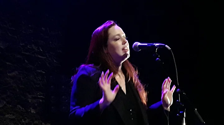 Lisa Kershaw Photo 25