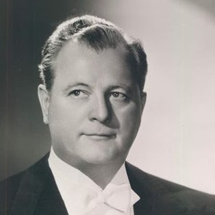 Gene Austin Photo 10