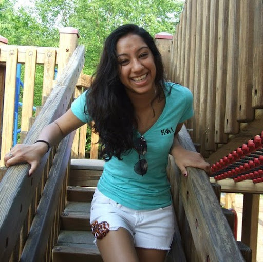 Sara Mathew Photo 9