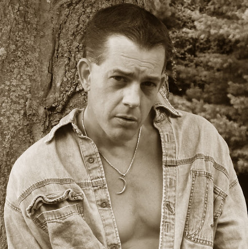 Sean Gale Photo 13