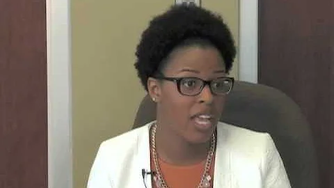 Tia Burgess Photo 12