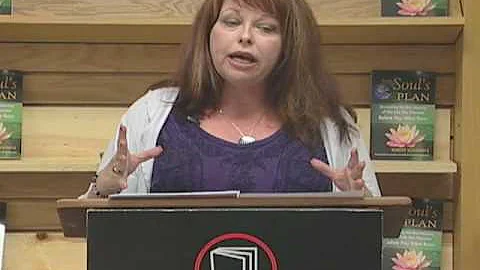 Staci Wells Photo 16