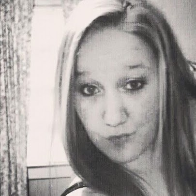 Nicole Tharp Photo 9
