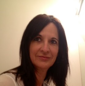 Suzanne Stone Photo 11