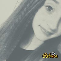 Mia Davies Photo 9