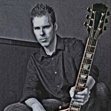 Douglas Reynolds Photo 15