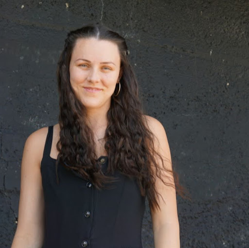 Elizabeth Philpot Photo 9