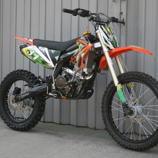 Matthew Henshaw Photo 11