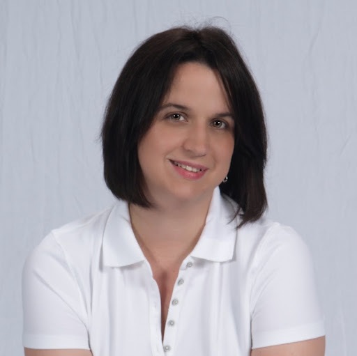 Stephanie Nelson Photo 19